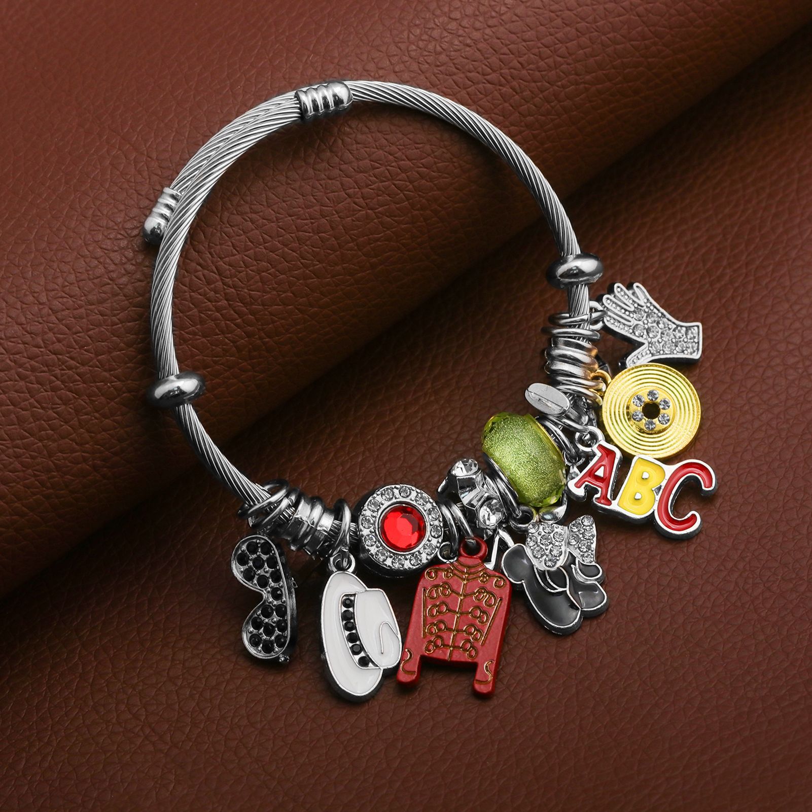 Collar con colgante de Michael - Anime Pendant Necklace reseña y precio